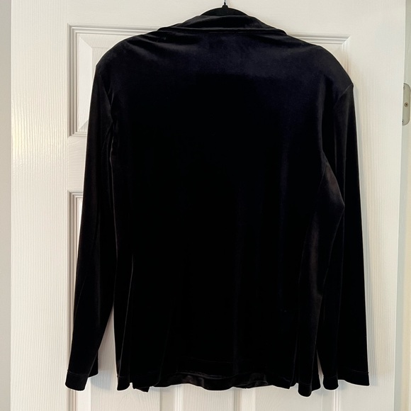 Women’s Black Velour/velvet Top with satin bow in front. Size XL - Picture 2 of 5